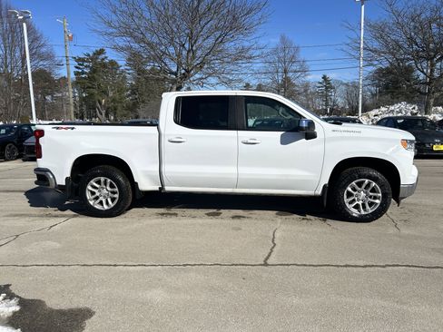 Used 2022 Chevrolet Silverado 1500 LT image 4
