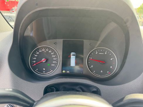 Used 2020 Mercedes-Benz Sprinter 2500 image 18