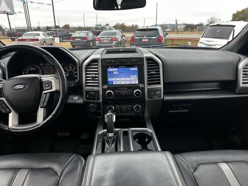 Used 2018 Ford F150 Platinum w/ Equipment Group 701A Luxury image 29