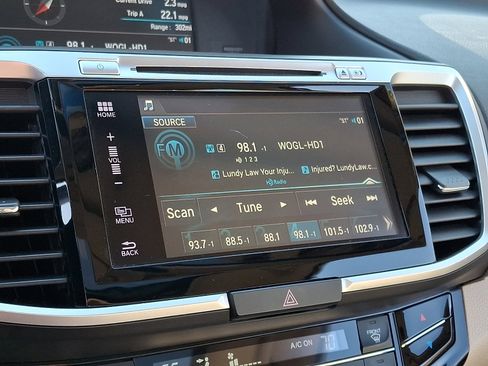 Used 2017 Honda Accord EX-L image 19