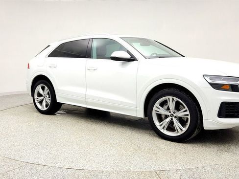Used 2022 Audi Q8 Premium Plus w/ Premium Plus Package image 3