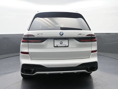 Used 2026 BMW X7 xDrive40i w/ M Sport Package AWD/4WD image 6