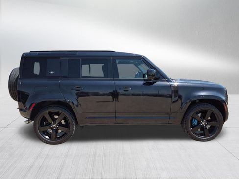 Used 2022 Land Rover Defender 110 V8 AWD/4WD image 6