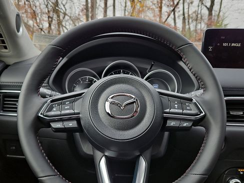 New 2025 MAZDA CX-5 Carbon Edition image 17