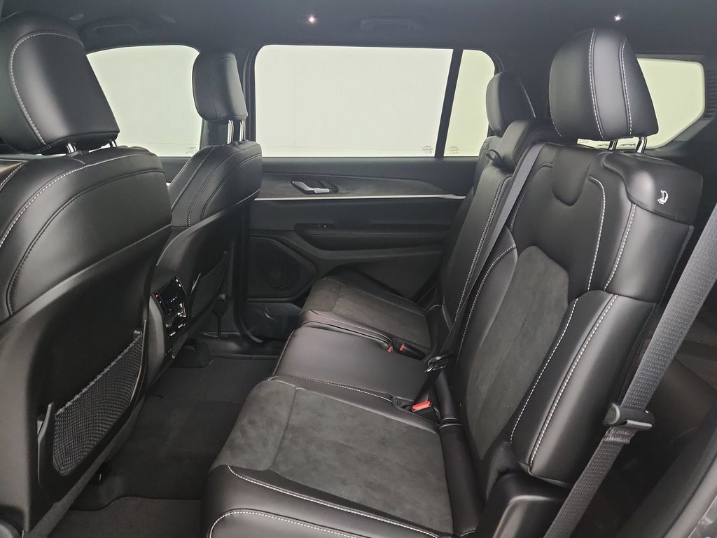 New 2026 Jeep Grand Cherokee L 4WD image 29