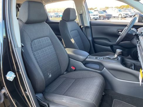 Certified 2026 Honda HR-V LX image 27