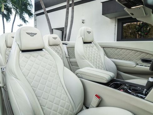 Used 2017 Bentley Continental GT V8 S image 23