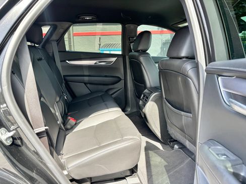 Used 2025 Cadillac XT5 Luxury FWD image 23
