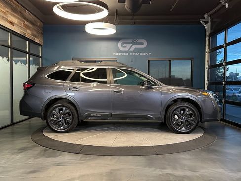 Used 2020 Subaru Outback Onyx Edition XT w/ Popular Package #2 AWD/4WD image 2