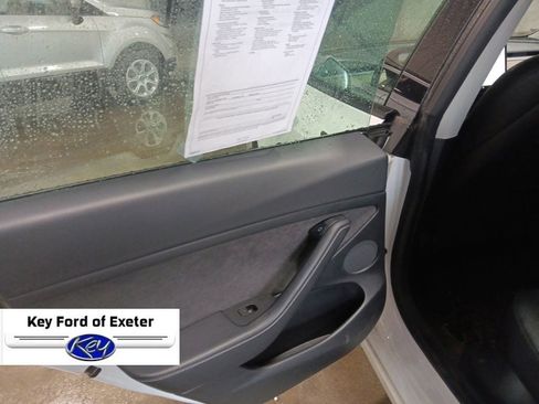 Used 2021 Tesla Model 3 Standard Range Plus image 14