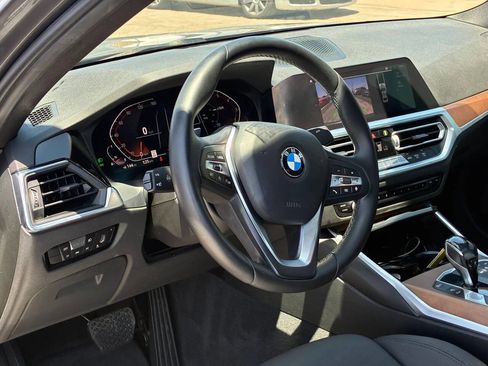Used 2021 BMW 330i Sedan w/ Convenience Package RWD image 16