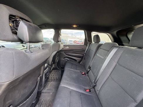 Used 2014 Jeep Grand Cherokee Laredo w/ 18" Wheel & 8.4" Radio Group image 2