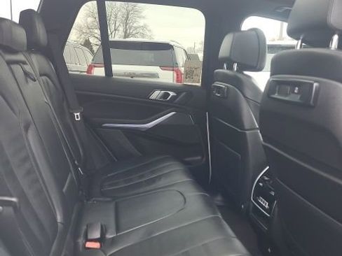 Used 2022 BMW X5 xDrive40i w/ M Sport Package AWD/4WD image 18