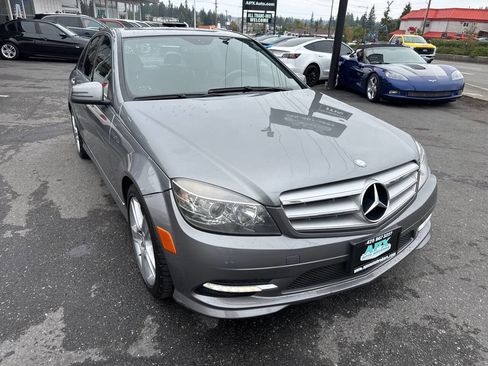 Used 2011 Mercedes-Benz C 300 Sedan image 11