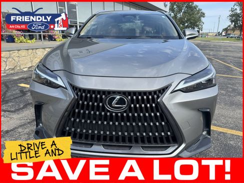 Used 2022 Lexus NX 250 FWD w/ Towing Package (2000 Lbs) image 11