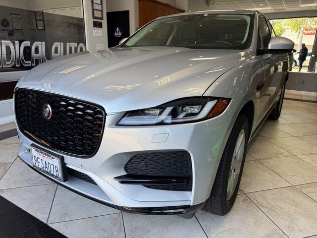 Used 2023 Jaguar F-PACE S AWD/4WD image 5