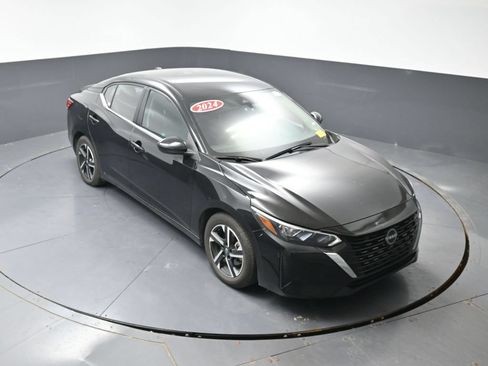 Used 2024 Nissan Sentra SV FWD image 16