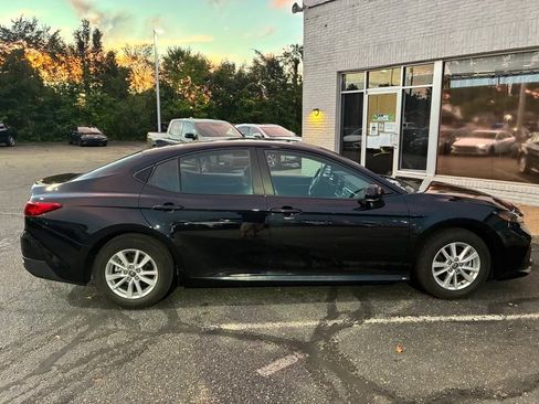 Used 2025 Toyota Camry LE FWD image 7