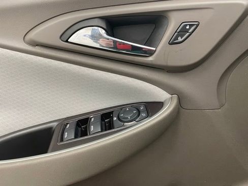 Used 2024 Chevrolet Malibu LT image 12
