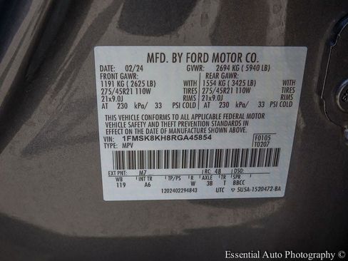 Used 2024 Ford Explorer ST-Line w/ Class IV Trailer Tow Package AWD/4WD image 30