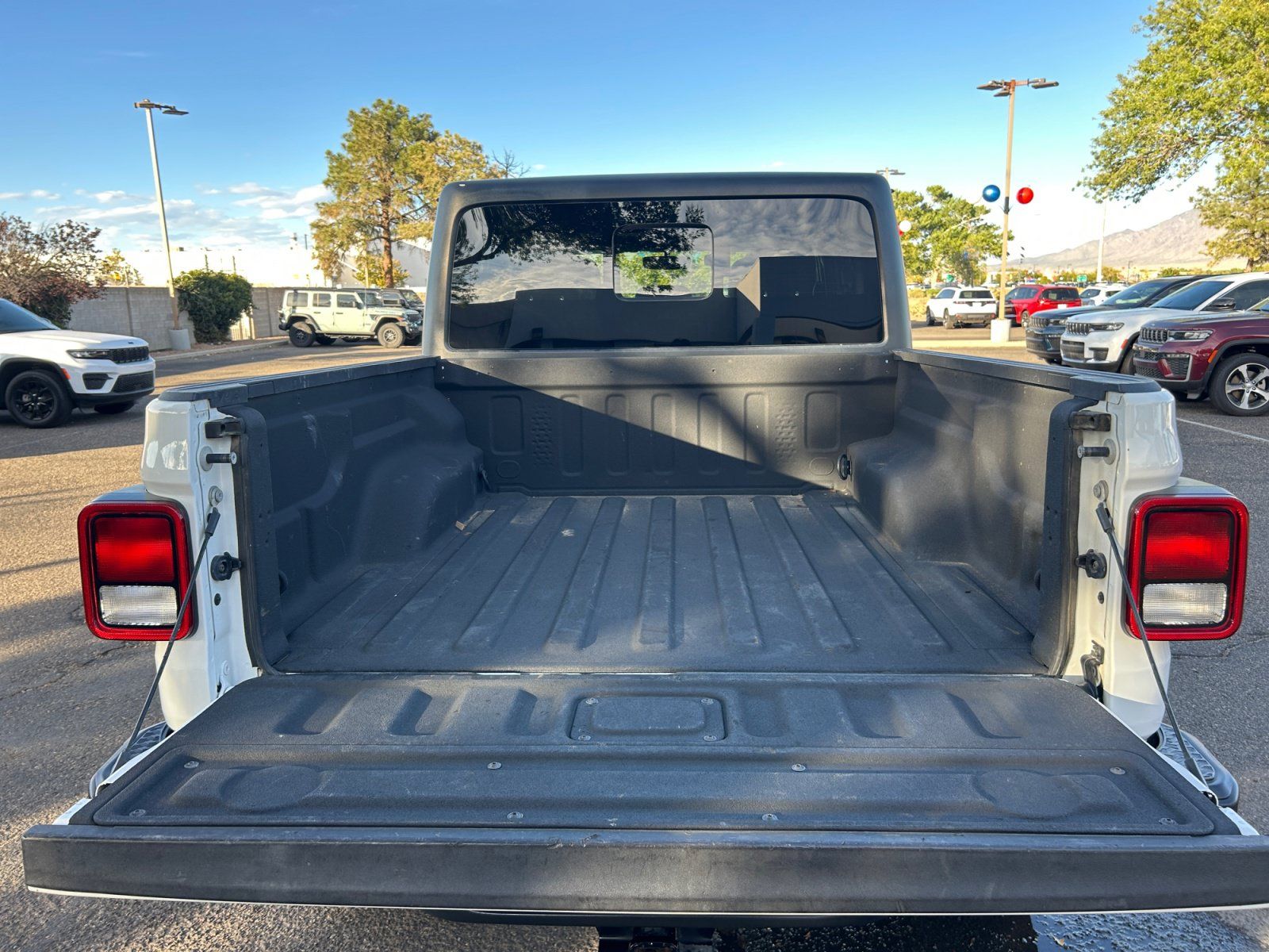 Used 2020 Jeep Gladiator Sport w/ Quick Order Package 24S AWD/4WD image 30