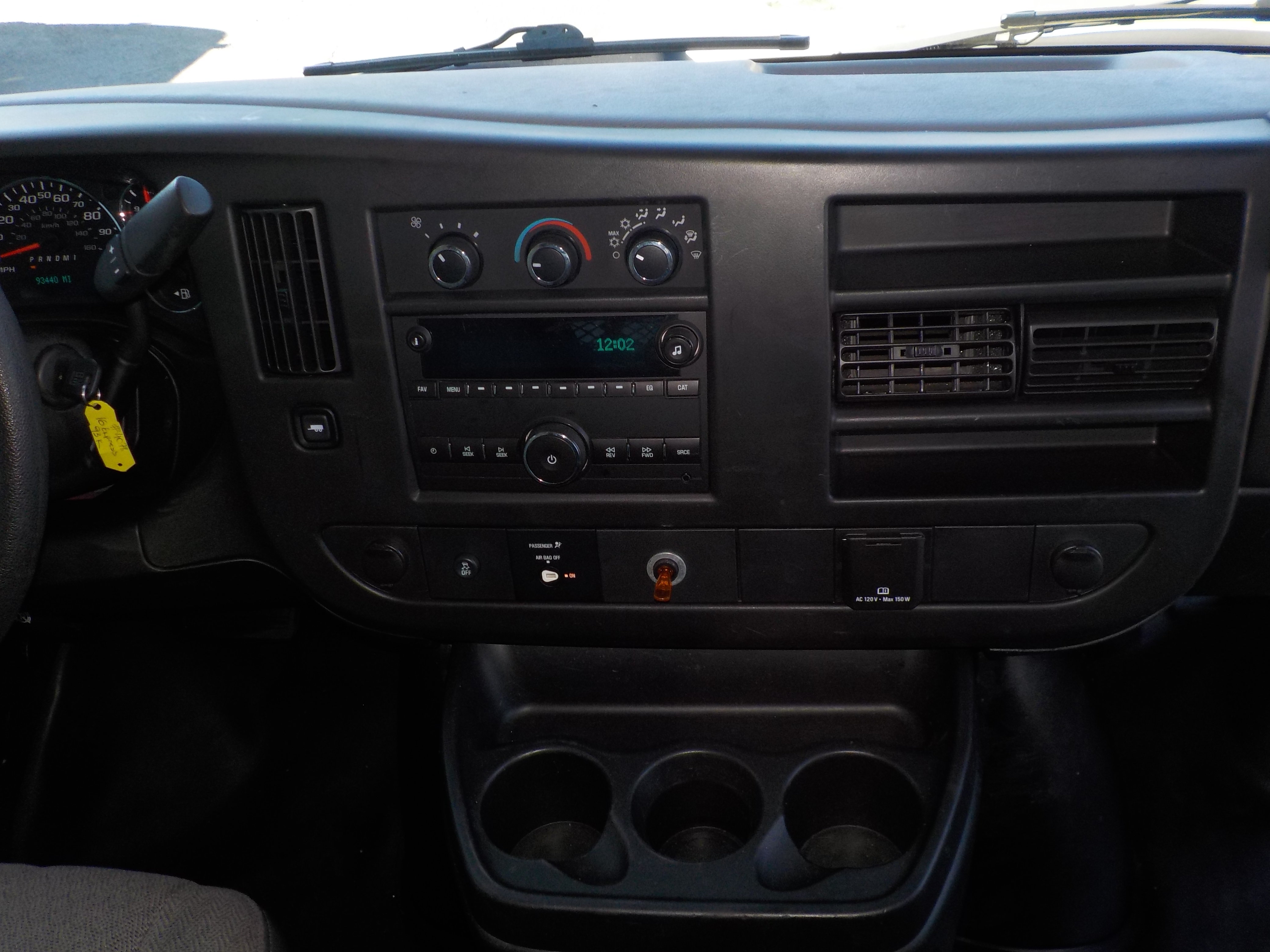 Used 2016 Chevrolet Express 2500 w/ Cold Climate Package RWD image 25