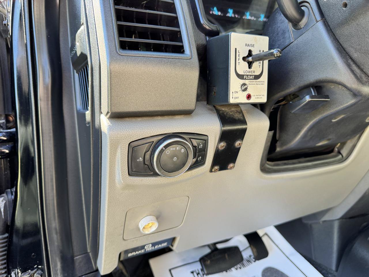 Used 2018 Ford F550 4x4 Regular Cab Super Duty image 23