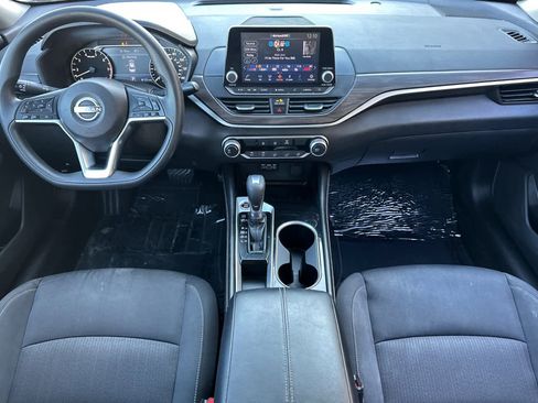 Used 2023 Nissan Altima 2.5 SV image 12