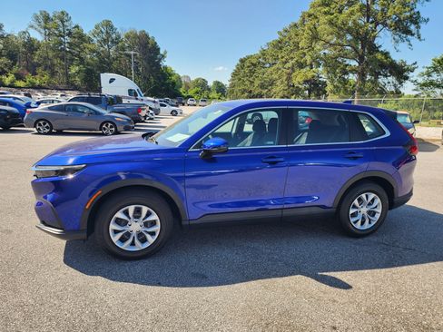 Used 2023 Honda CR-V LX image 8