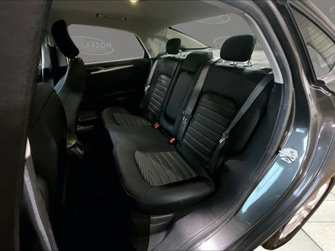Used 2016 Ford Fusion SE FWD image 17