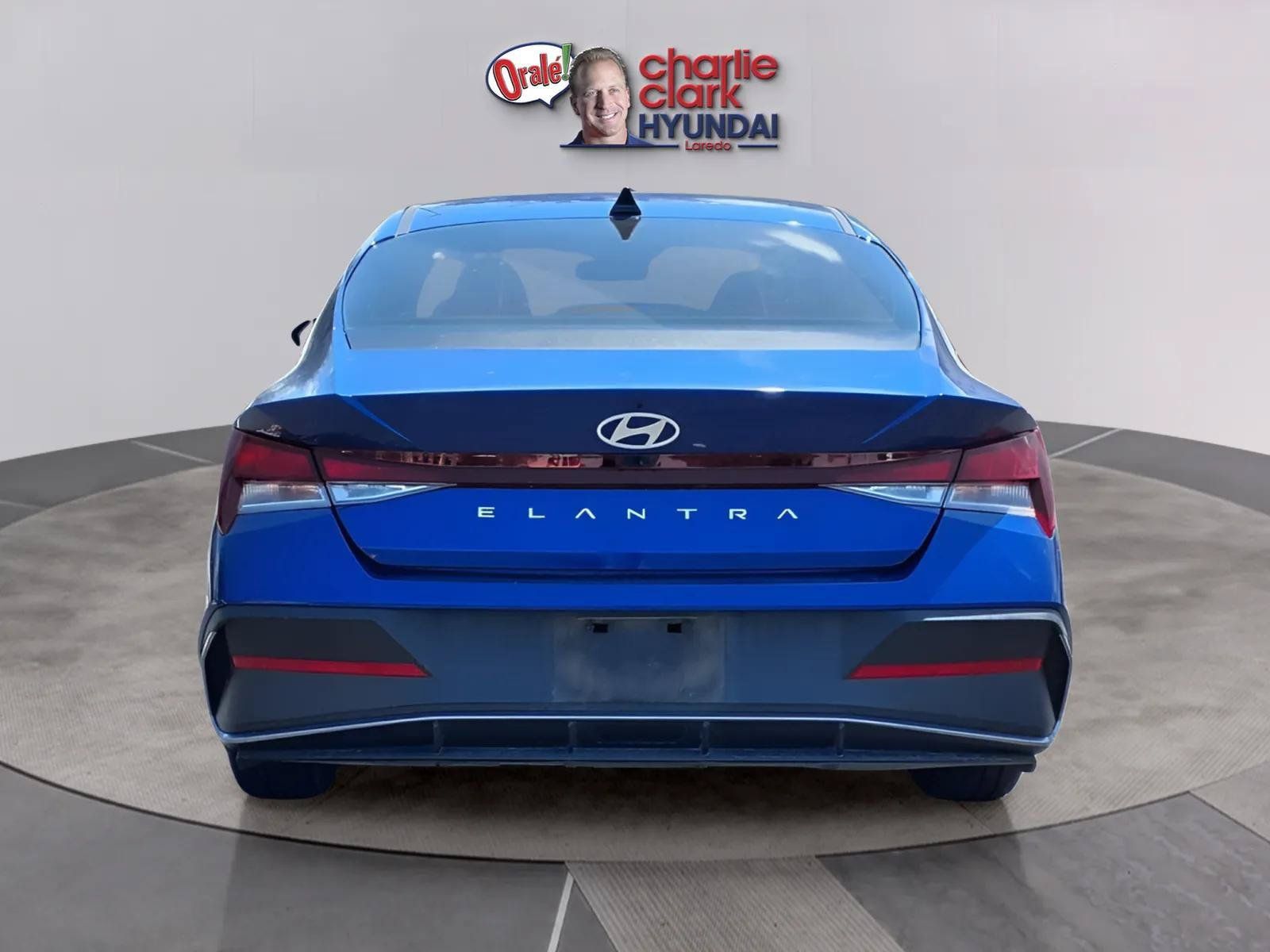 Certified 2024 Hyundai Elantra SEL FWD image 4