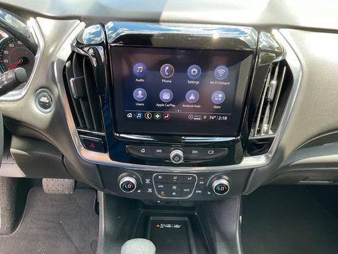Used 2023 Chevrolet Traverse LT FWD image 13