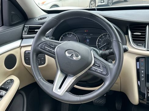 Used 2019 INFINITI QX50 Luxe w/ Cargo Package FWD image 18