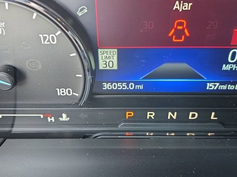 Used 2021 Ford Escape SE w/ Convenience Package image 25