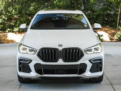 Used 2022 BMW X6 M50i w/ Executive Package AWD/4WD image 2