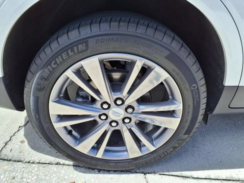 Used 2024 Cadillac XT5 Premium Luxury FWD image 7