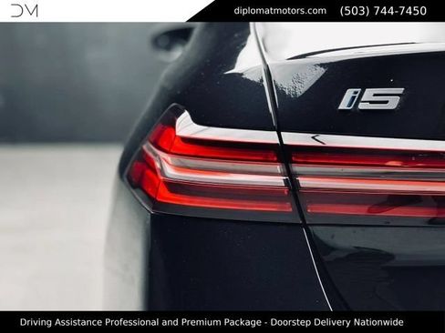 Used 2024 BMW i5 M60 w/ Premium Package AWD/4WD image 17