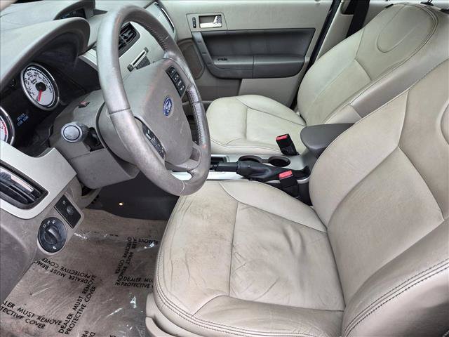 Used 2009 Ford Focus SEL FWD image 12