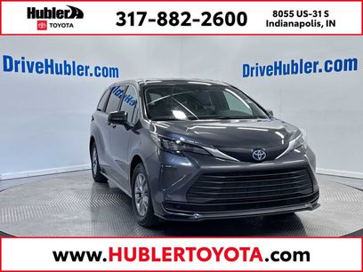 Used 2025 Toyota Sienna LE