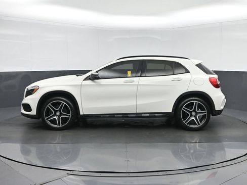 Used 2016 Mercedes-Benz GLA 250 image 4
