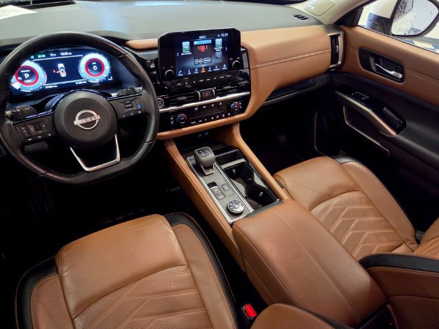 Used 2024 Nissan Pathfinder Platinum AWD/4WD image 22