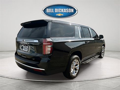 Used 2021 Chevrolet Suburban LT w/ LT Signature Plus Package image 11