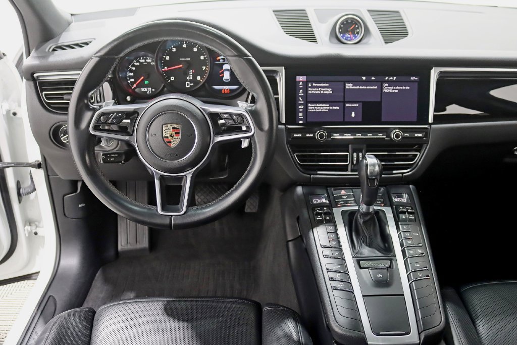 Used 2021 Porsche Macan AWD/4WD image 13