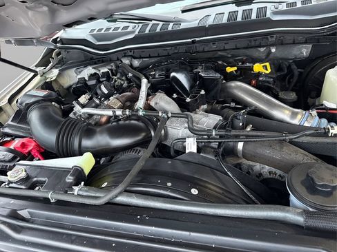 Used 2019 Ford F250 XLT w/ XLT Value Package image 8