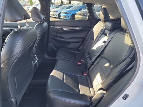 Used 2023 INFINITI QX50 Luxe image 11