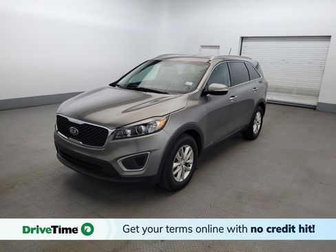 Used 2017 Kia Sorento AWD image 1