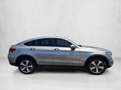 Used 2023 Mercedes-Benz GLC 300 4MATIC Coupe image 4