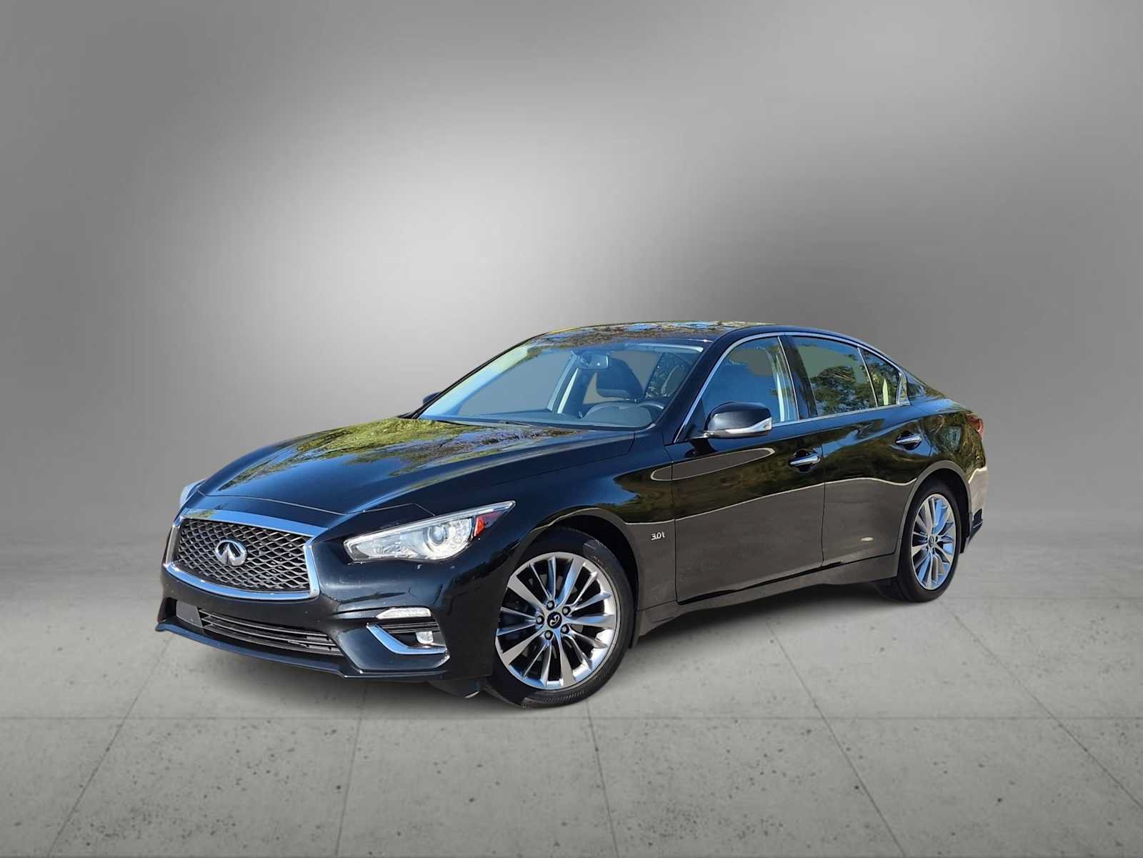 Used 2019 INFINITI Q50 Luxe w/ Essential Package (3.0T Luxe) AWD/4WD image 1