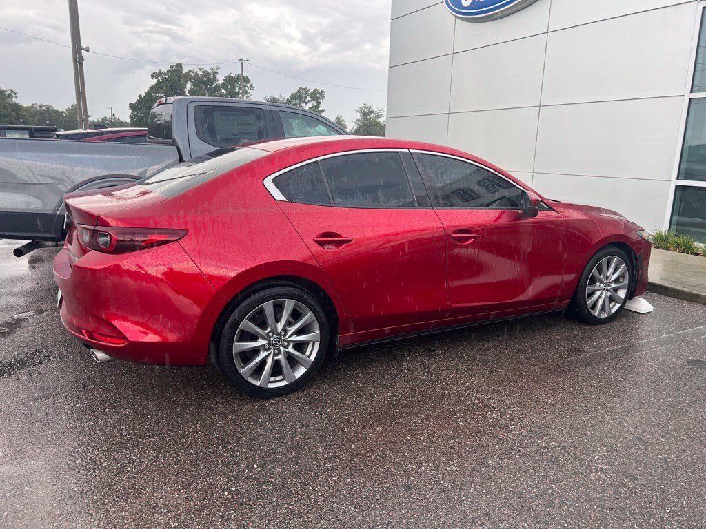Used 2022 MAZDA MAZDA3 s FWD image 3