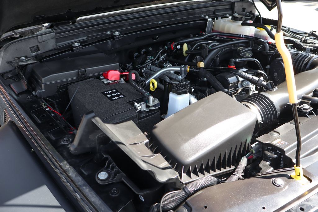 Used 2023 Jeep Wrangler Unlimited Sport AWD/4WD image 12